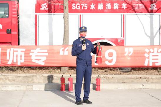 说明: 7C1A1587